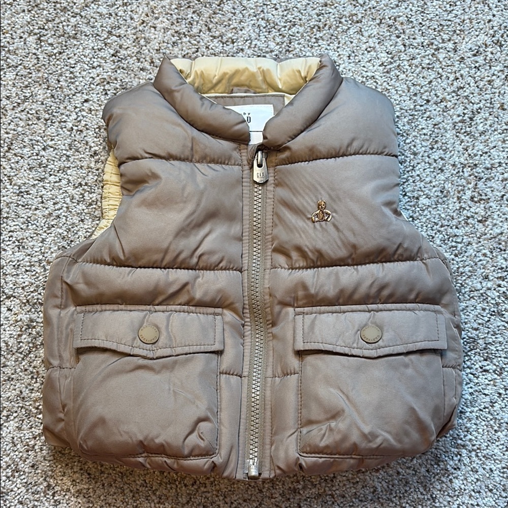 NWOT Brown Puffer Vest sz 6-12months